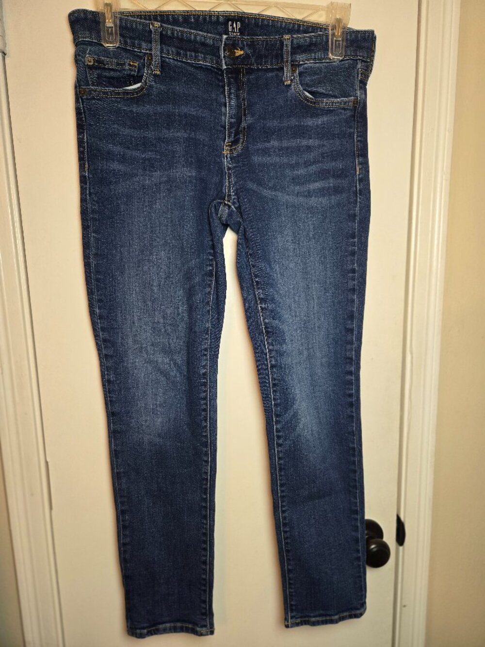 Gap Girlfriend Jeans Size 8R Dark Indigo Mid Rise